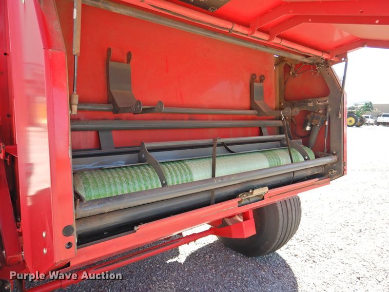 image for item DJ8356 2011 Massey-Ferguson 2856A  round baler