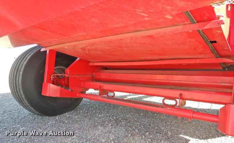 image for item DJ8356 2011 Massey-Ferguson 2856A  round baler