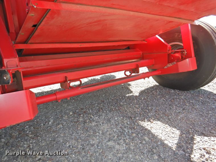 image for item DJ8356 2011 Massey-Ferguson 2856A  round baler