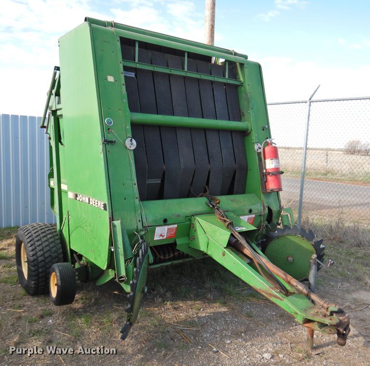 image for item DJ8360 1993 John Deere 535  round baler