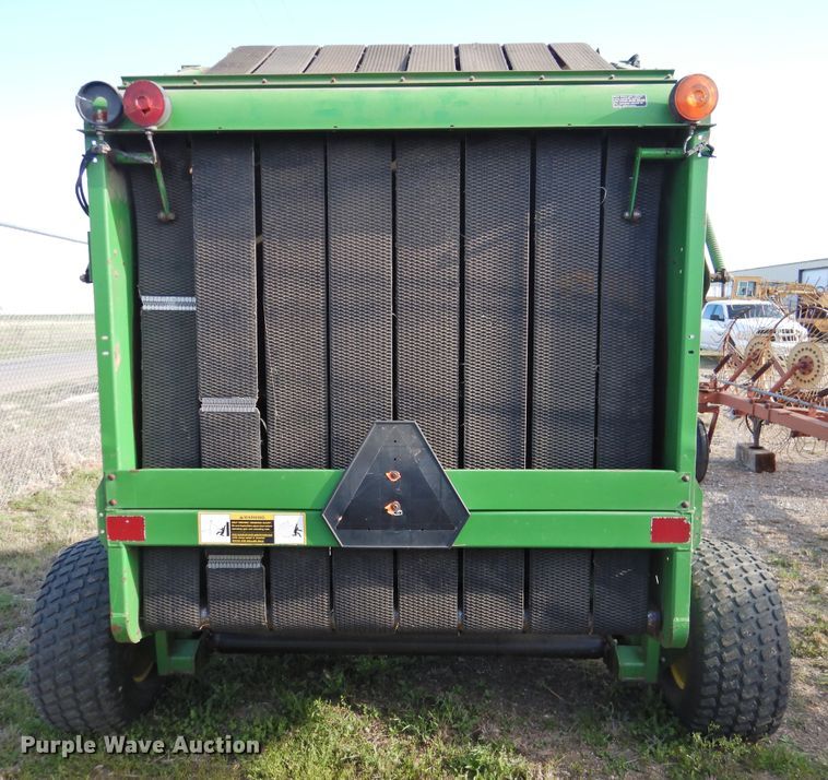 image for item DJ8360 1993 John Deere 535  round baler