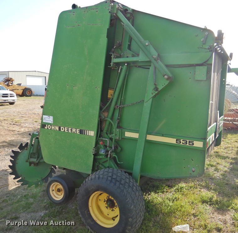 image for item DJ8360 1993 John Deere 535  round baler