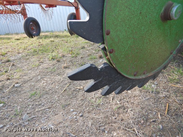 image for item DJ8360 1993 John Deere 535  round baler