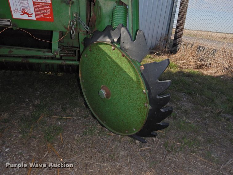 image for item DJ8360 1993 John Deere 535  round baler