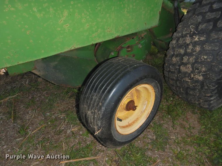 image for item DJ8360 1993 John Deere 535  round baler
