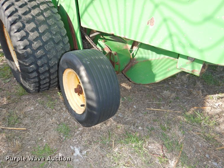 image for item DJ8360 1993 John Deere 535  round baler