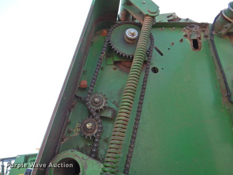 image for item DJ8360 1993 John Deere 535  round baler