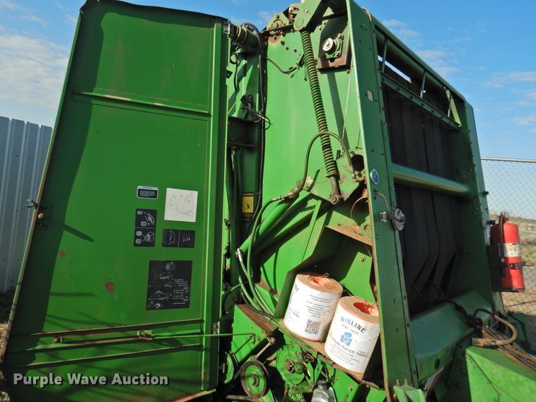 image for item DJ8360 1993 John Deere 535  round baler
