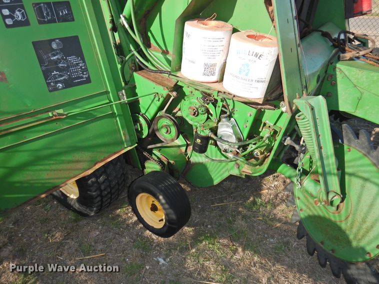 image for item DJ8360 1993 John Deere 535  round baler