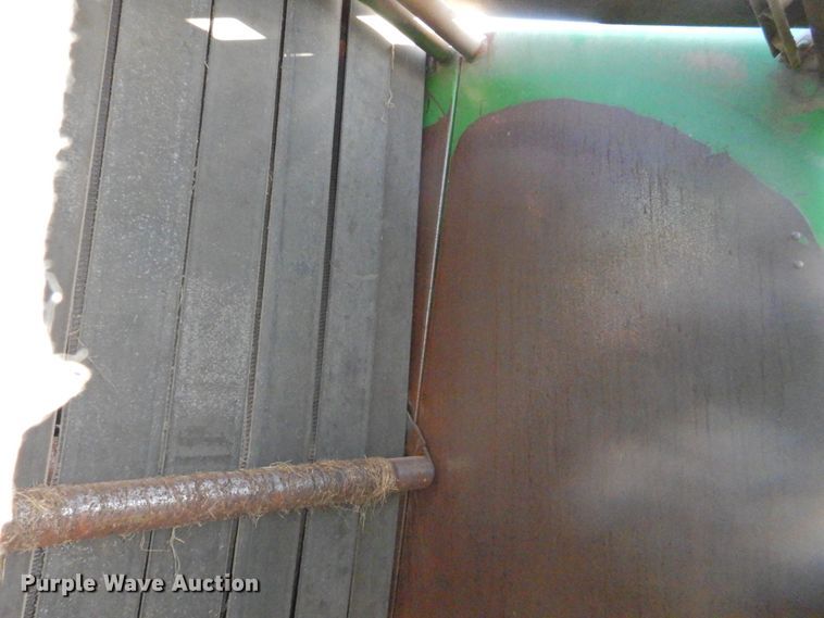 image for item DJ8360 1993 John Deere 535  round baler