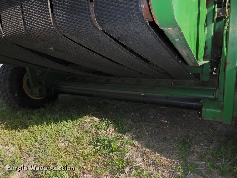 image for item DJ8360 1993 John Deere 535  round baler