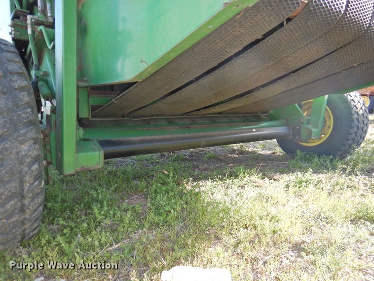 image for item DJ8360 1993 John Deere 535  round baler
