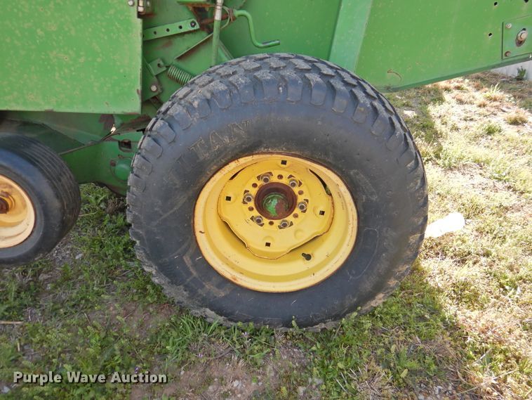 image for item DJ8360 1993 John Deere 535  round baler