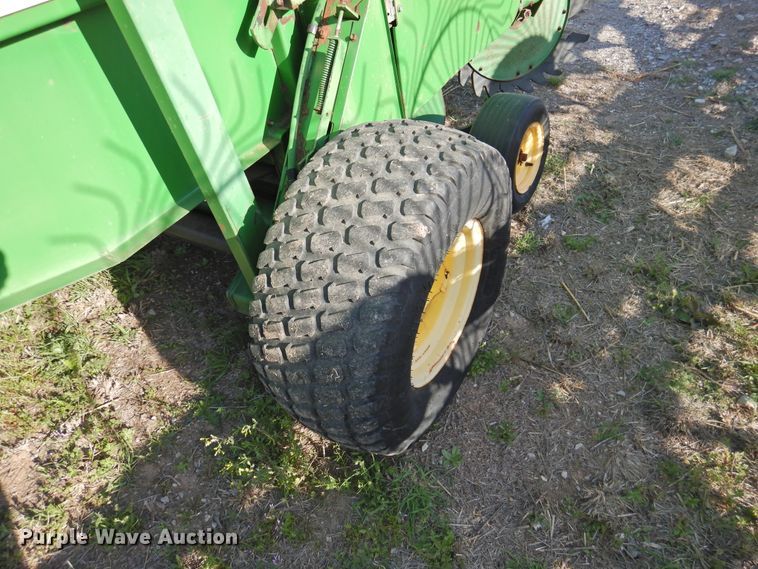 image for item DJ8360 1993 John Deere 535  round baler