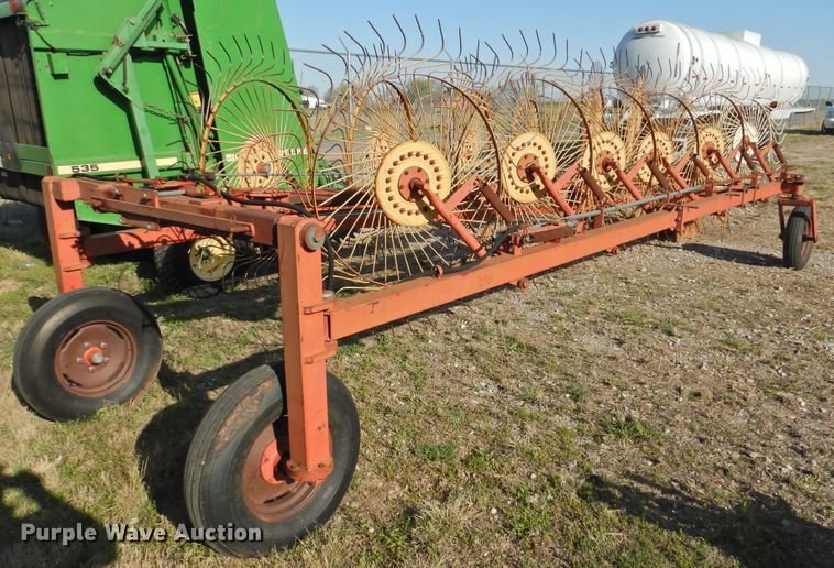 image for item DJ8361 New Holland hay rake