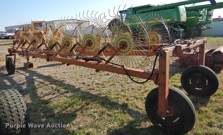 image for item DJ8361 New Holland hay rake
