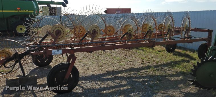 image for item DJ8361 New Holland hay rake