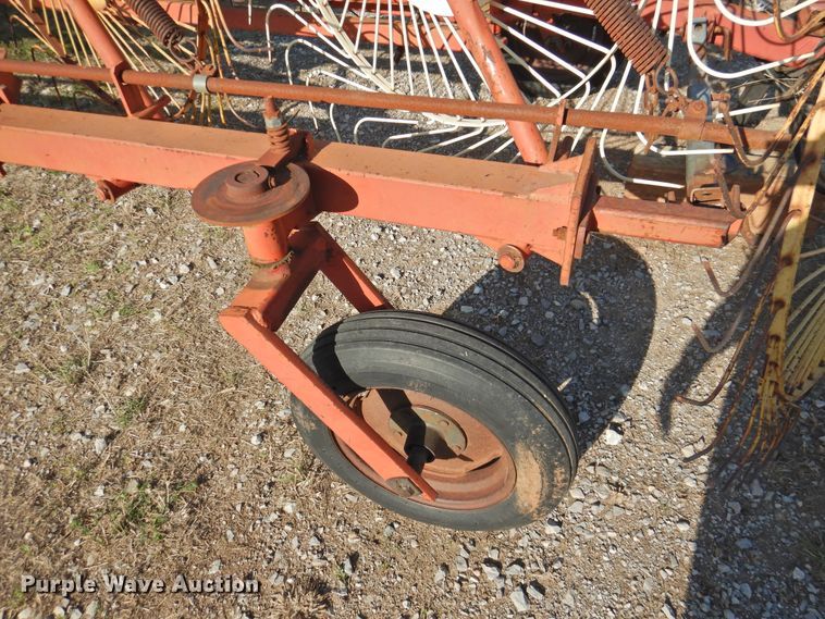 image for item DJ8361 New Holland hay rake