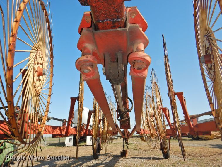 image for item DJ8361 New Holland hay rake