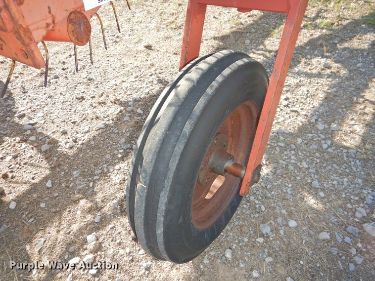 image for item DJ8361 New Holland hay rake