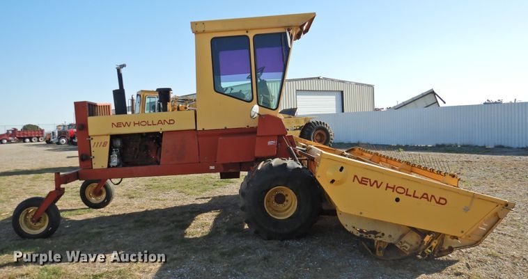 image for item DJ8362 1992 New Holland 1118  windrower