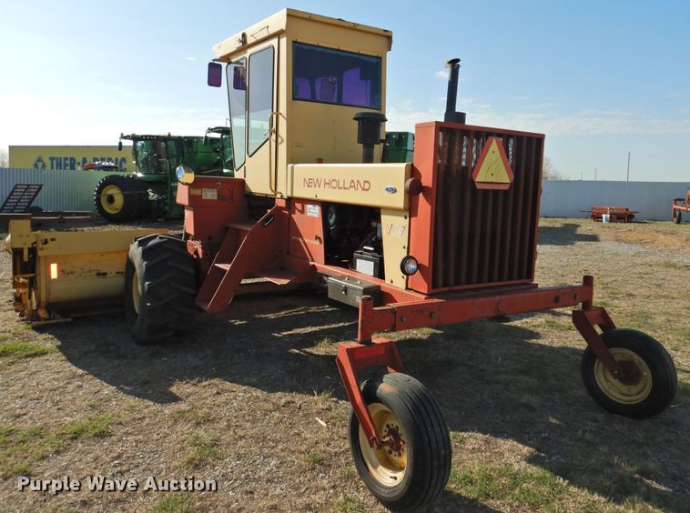 image for item DJ8362 1992 New Holland 1118  windrower