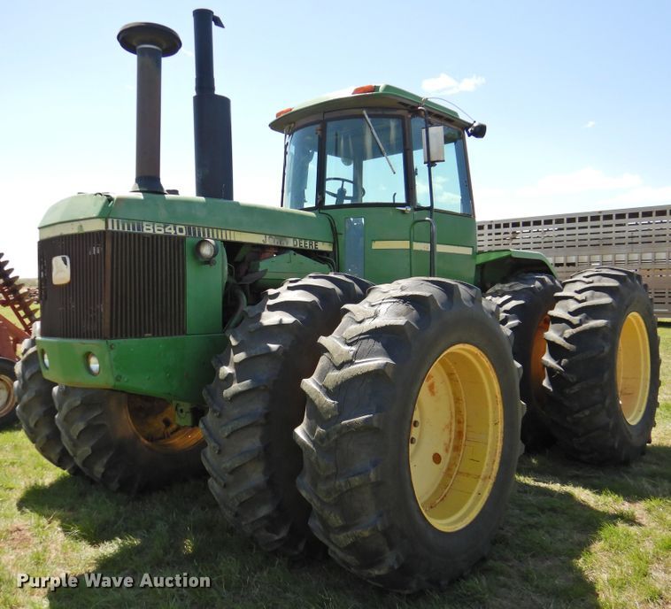 image for item DJ8423 1981 John Deere 8640  4WD tractor