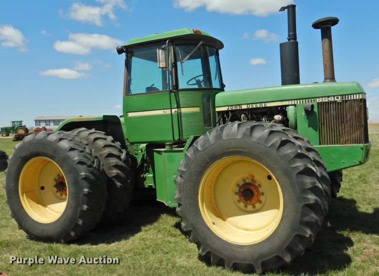 image for item DJ8423 1981 John Deere 8640  4WD tractor