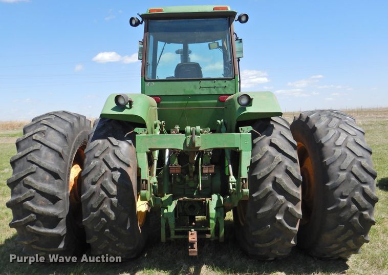 image for item DJ8423 1981 John Deere 8640  4WD tractor