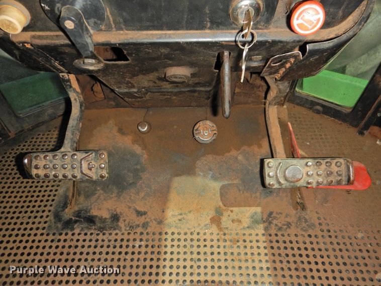 image for item DJ8423 1981 John Deere 8640  4WD tractor