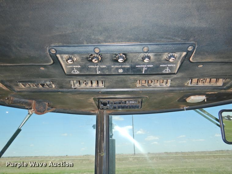 image for item DJ8423 1981 John Deere 8640  4WD tractor