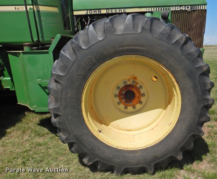 image for item DJ8423 1981 John Deere 8640  4WD tractor