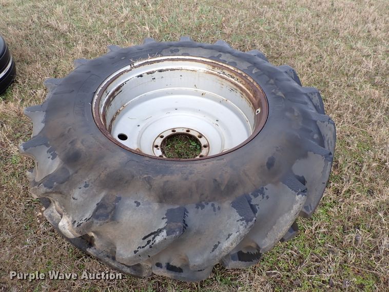 image for item DK4558 (3) tires