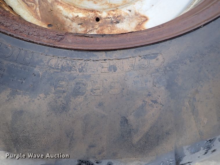 image for item DK4558 (3) tires