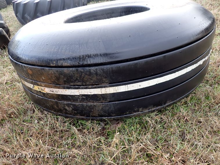 image for item DK4558 (3) tires