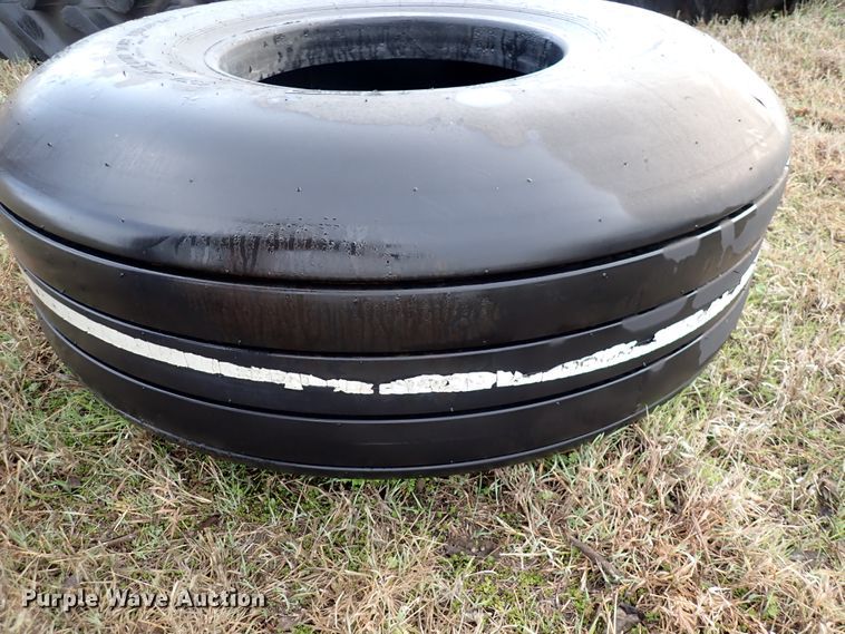 image for item DK4558 (3) tires