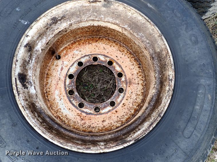 image for item DK4572 (2) 385/65R22.5 tires and wheels