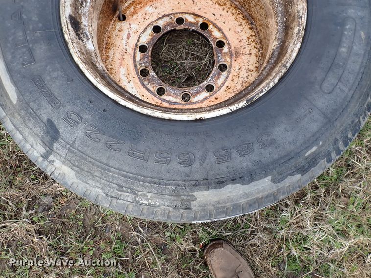 image for item DK4572 (2) 385/65R22.5 tires and wheels