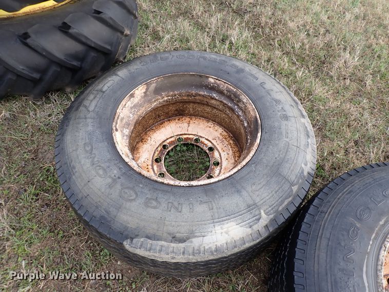 image for item DK4572 (2) 385/65R22.5 tires and wheels