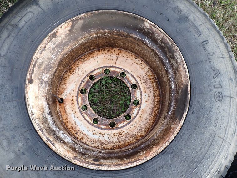 image for item DK4572 (2) 385/65R22.5 tires and wheels