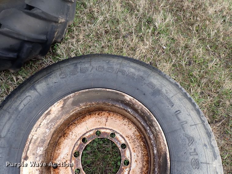 image for item DK4572 (2) 385/65R22.5 tires and wheels