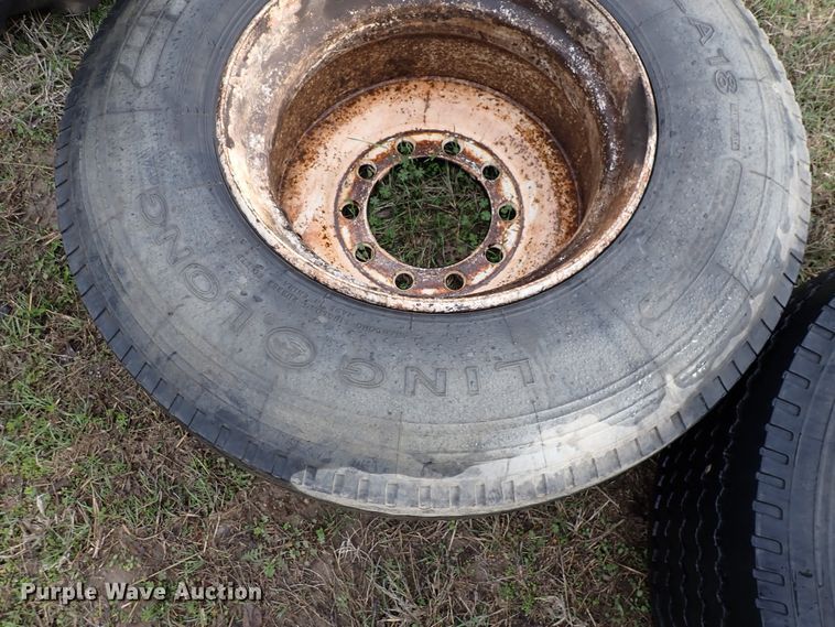 image for item DK4572 (2) 385/65R22.5 tires and wheels