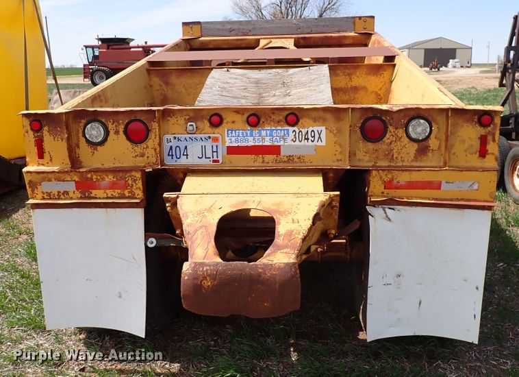 image for item DK4576 1984 Load King 2030 bottom dump trailer