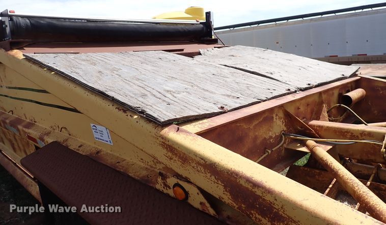 image for item DK4576 1984 Load King 2030 bottom dump trailer