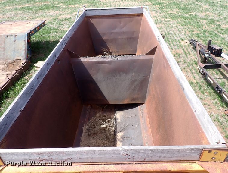 image for item DK4576 1984 Load King 2030 bottom dump trailer