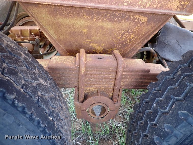 image for item DK4576 1984 Load King 2030 bottom dump trailer