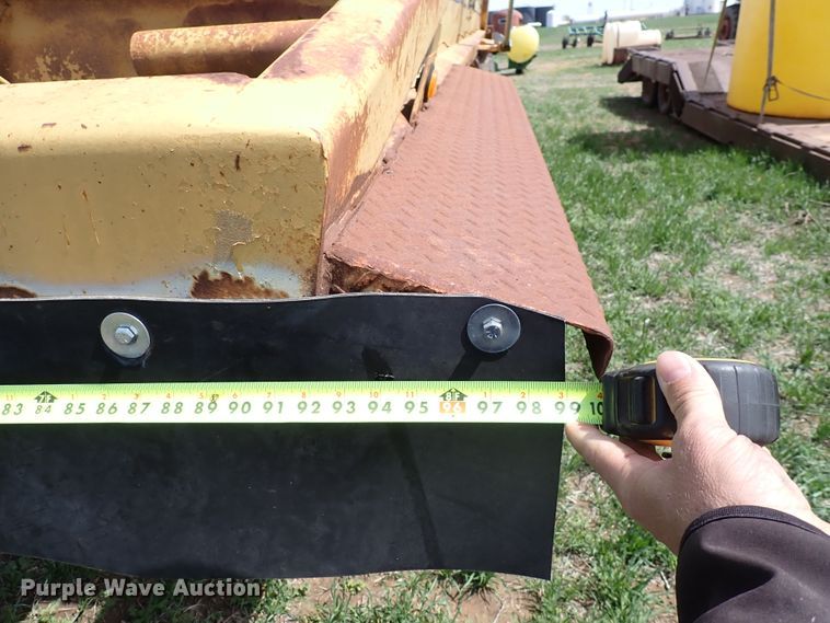 image for item DK4576 1984 Load King 2030 bottom dump trailer