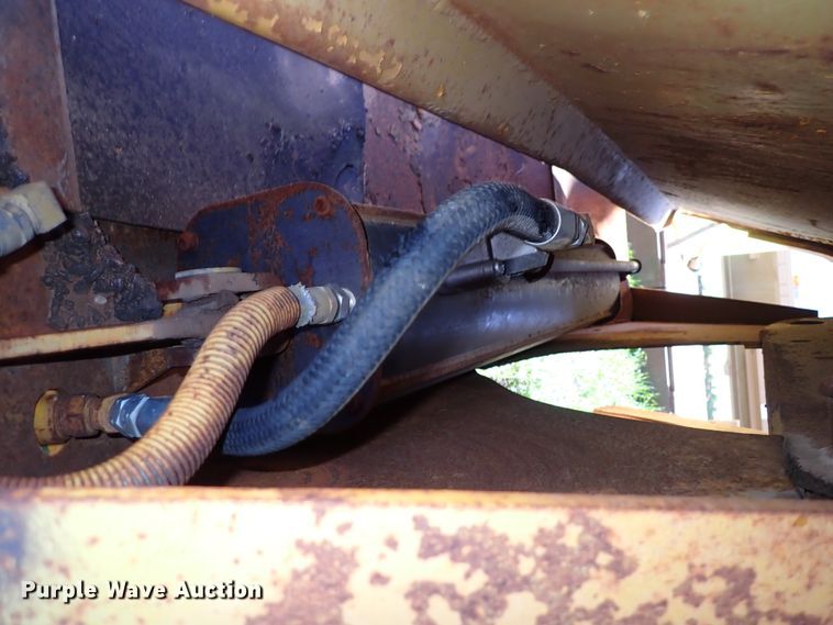 image for item DK4576 1984 Load King 2030 bottom dump trailer