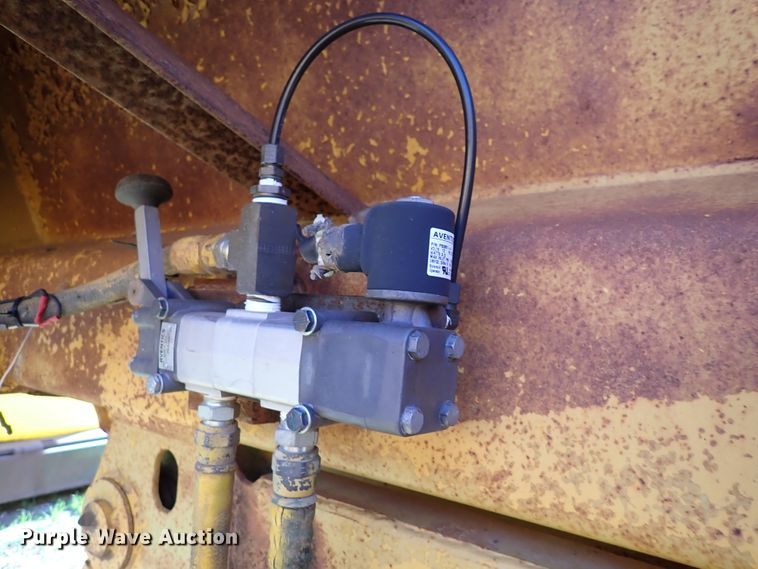 image for item DK4576 1984 Load King 2030 bottom dump trailer