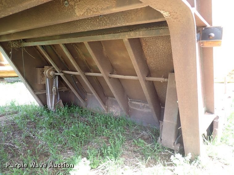 image for item DK4577 1979 Trail-Eze 5543-9000 double drop deck equipment trailer